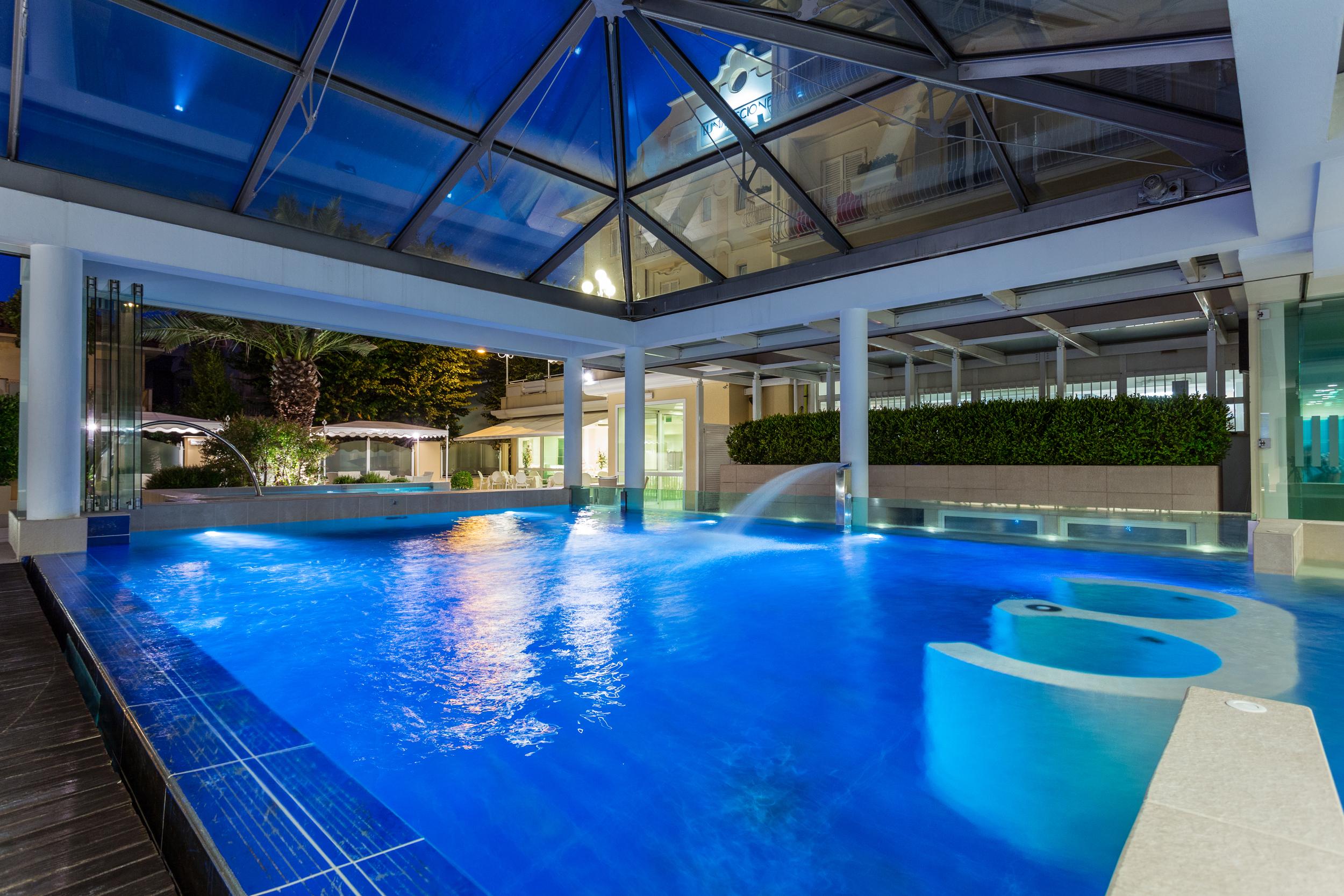 Hotel Luna Riccione E Aqua Spa Only Adults +12 Bagian luar foto