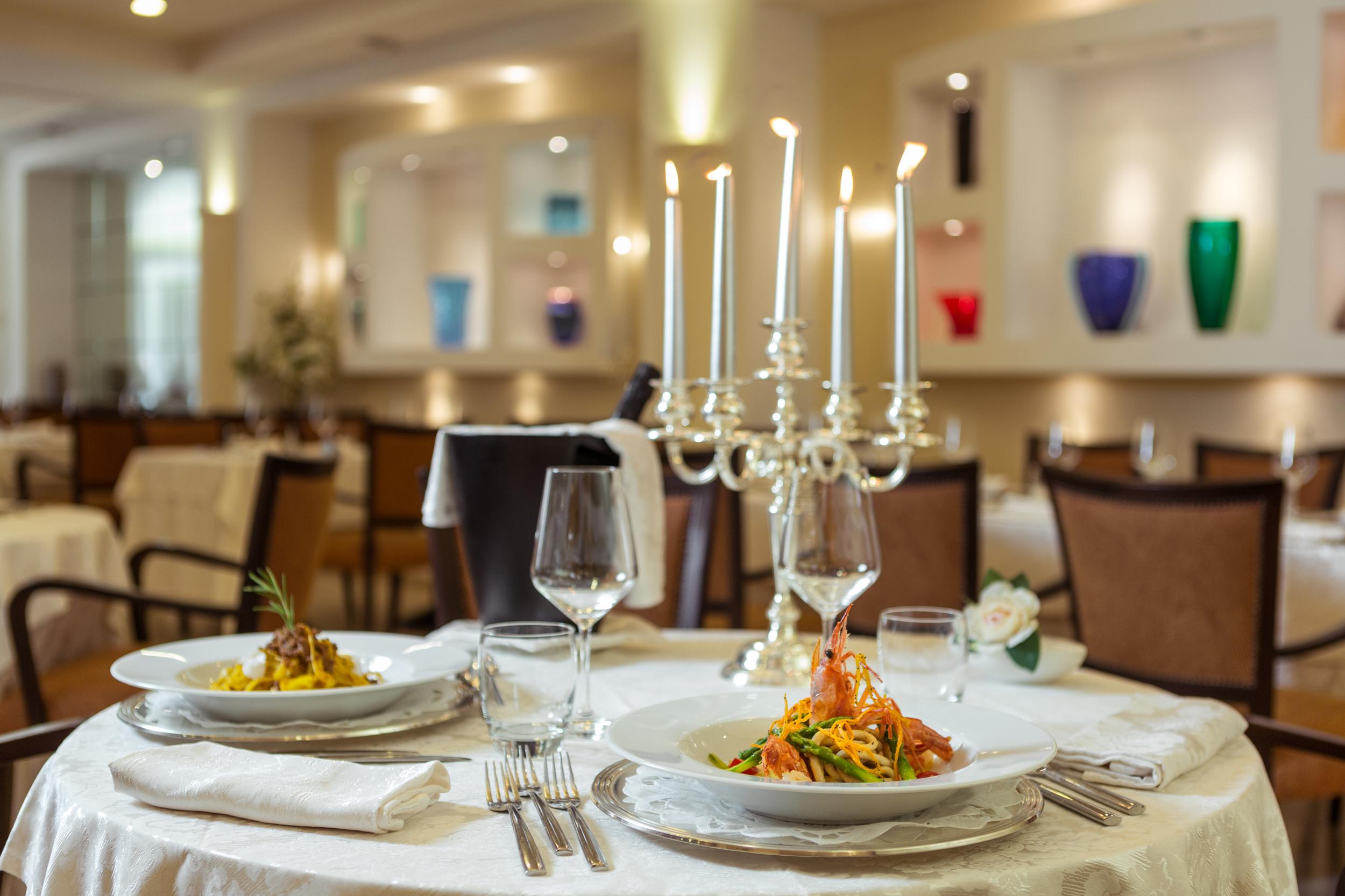 Hotel Luna Riccione E Aqua Spa Only Adults +12 Bagian luar foto