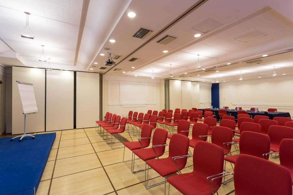 Hotel Luna Riccione E Aqua Spa Only Adults +12 Bagian luar foto