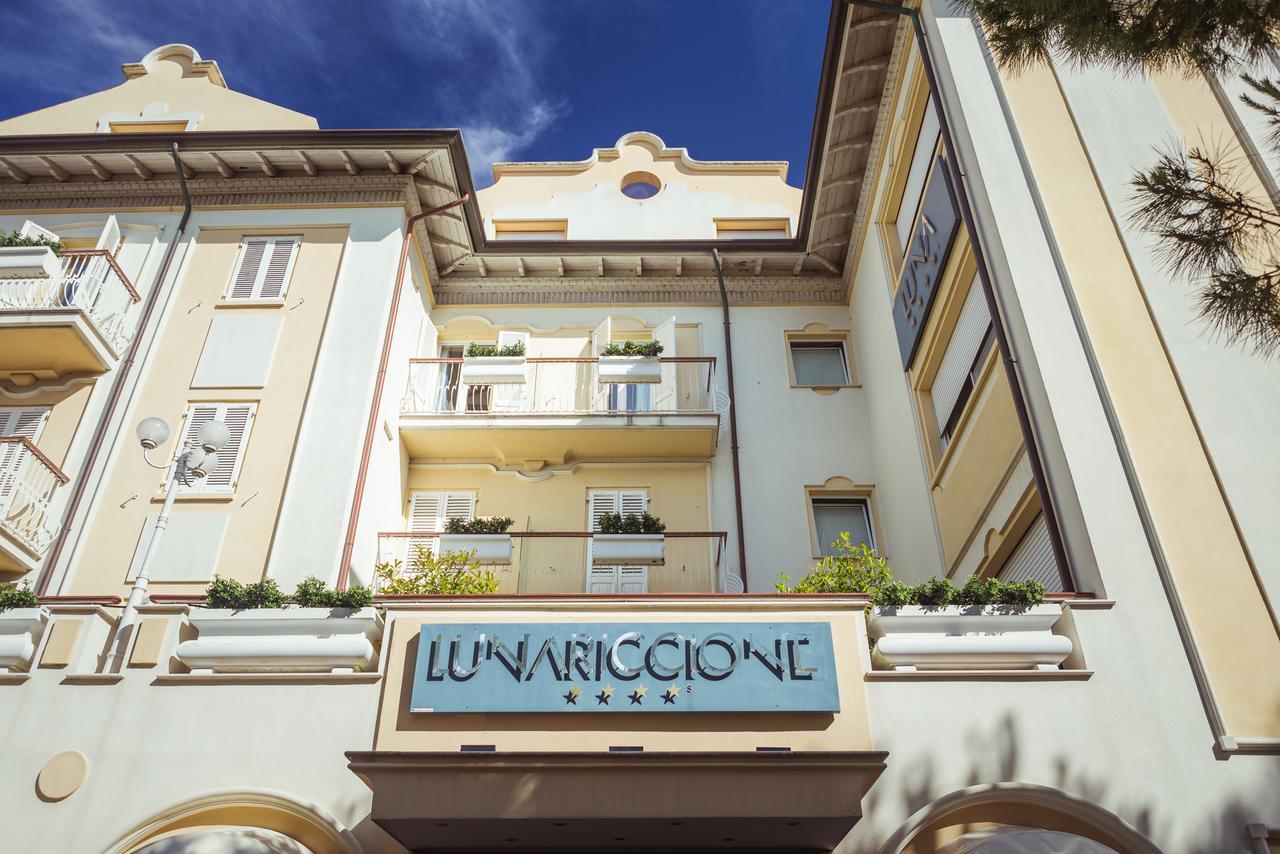 Hotel Luna Riccione E Aqua Spa Only Adults +12 Bagian luar foto